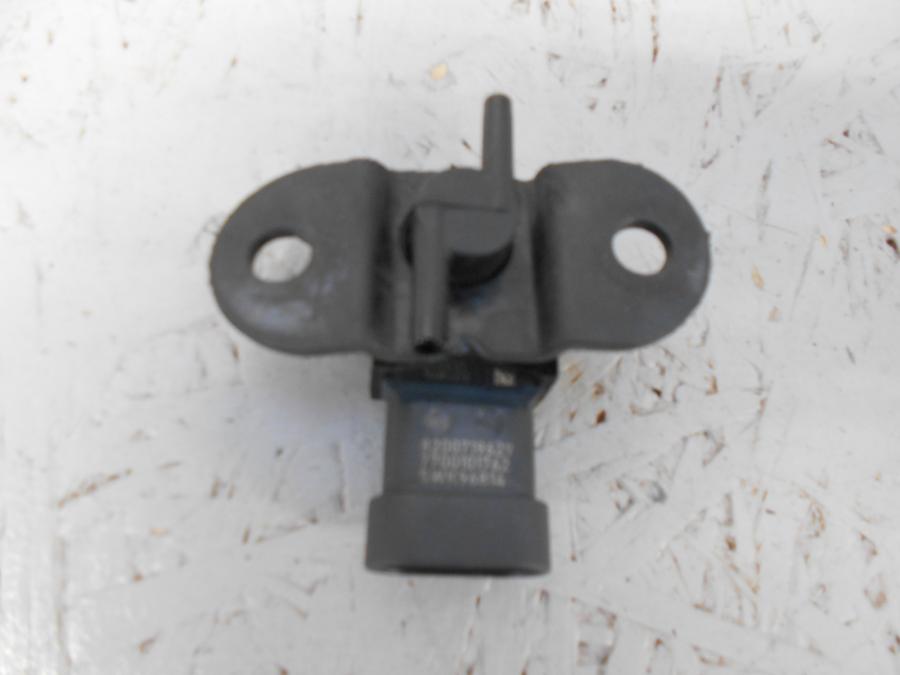 Framsidan på Luftsensor från en Ducati Monster 1200 -2016 motorcykel.