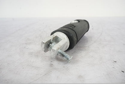 Snett uppifrån på Fotpinne från en H-D Softail Sport Glide FLSB -2022 motorcykel.