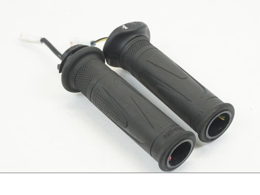 Framsidan på Värmehandtag från en Triumph Tiger 1200 -2018 motorcykel.