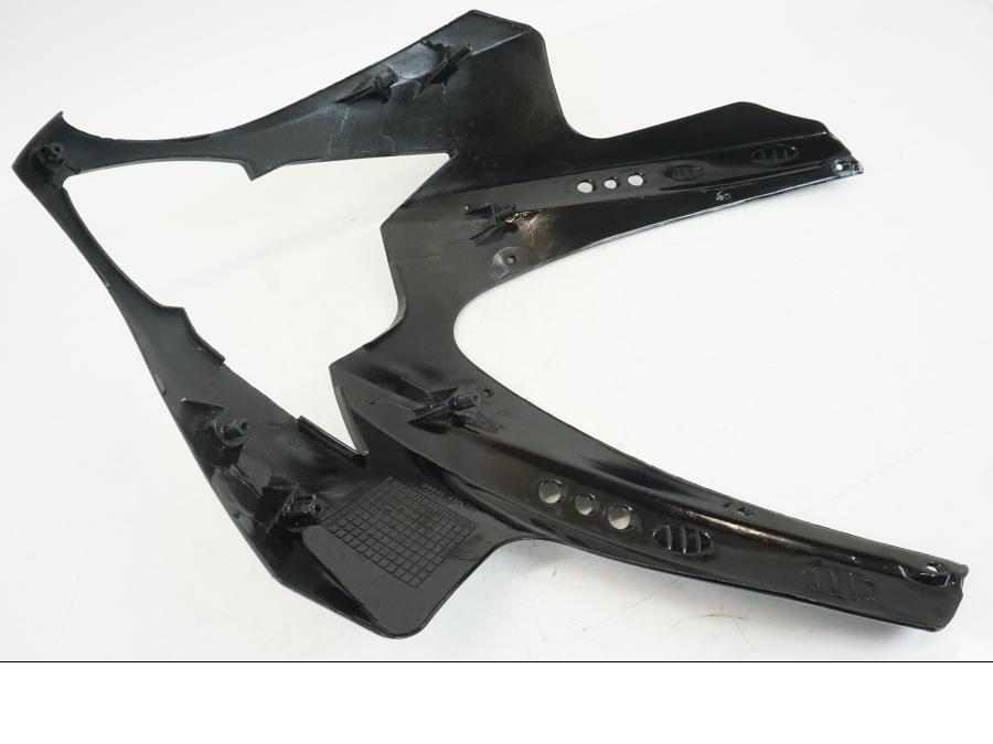 Snett nerifrån på Toppkåpa från en Suzuki GSX-R 1000 -2005 motorcykel.