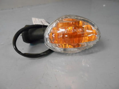 Framsidan på Blinkers från en Suzuki GSF 650 -2011 motorcykel.