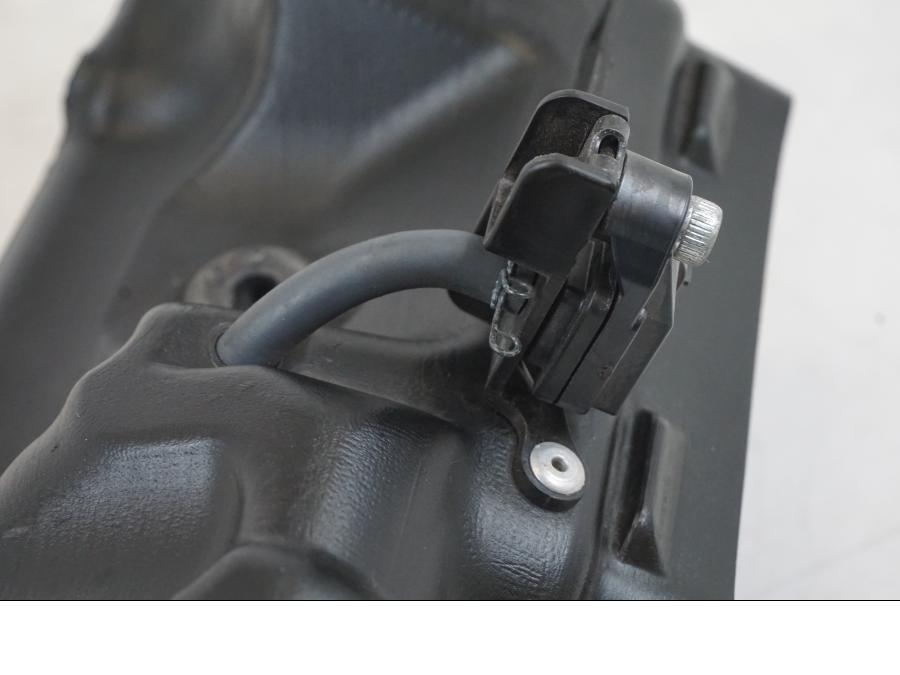 Extrabild2 på Luftintag från en Yamaha YZF 1000 R1 -2009 motorcykel.