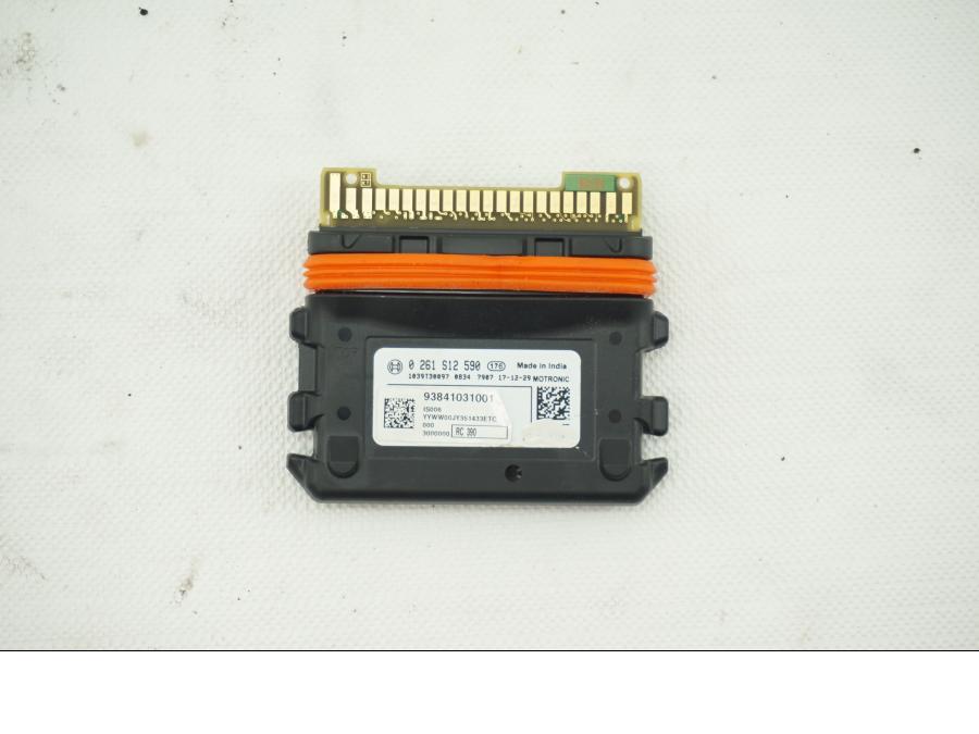 Framsidan på CDI / ECU från en KTM RC 390 -2019 motorcykel.