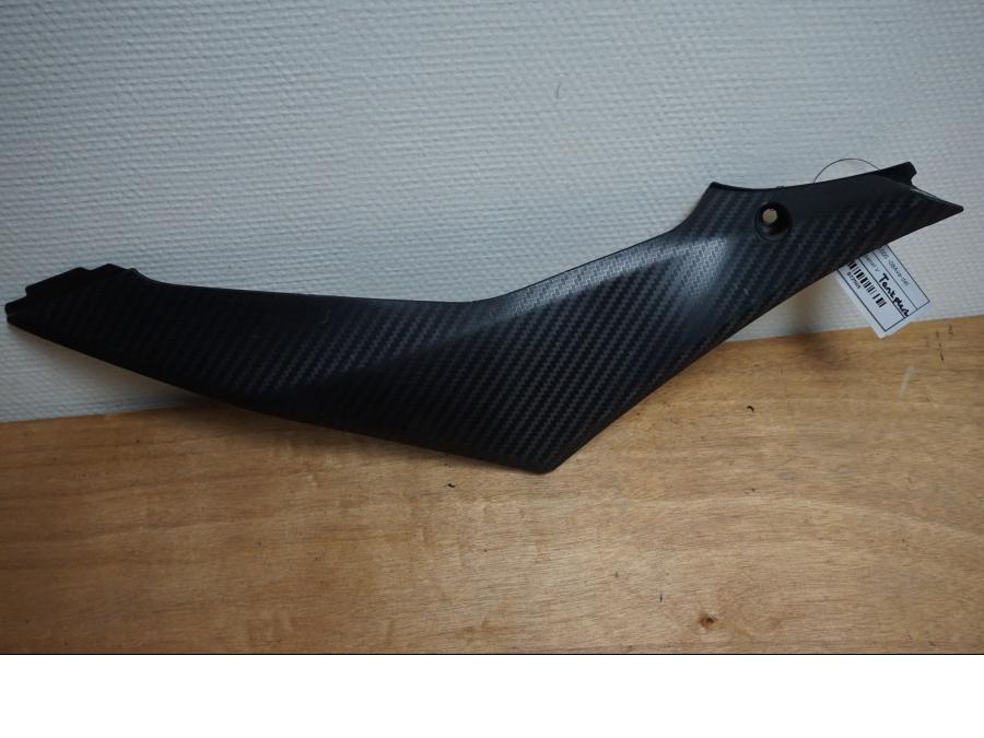 Framsidan på Sidopanel från en Suzuki GSX-R 1000 -2008 motorcykel.