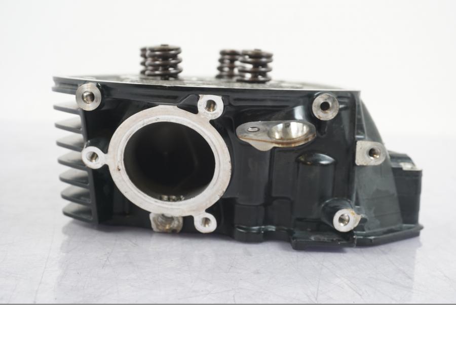 Snett uppifrån på Topplock från en BMW R NineT -2017 motorcykel.