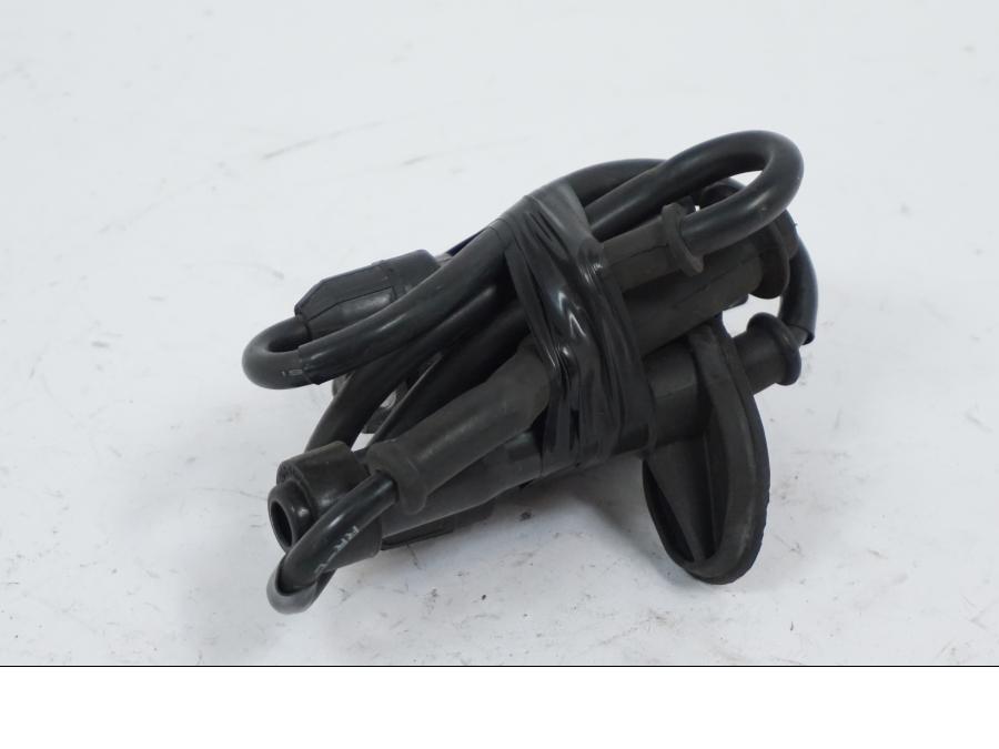 Höger sida på Tändspole från en Honda VT 600 C -1995 motorcykel.