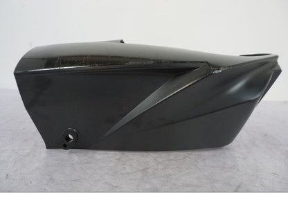 Snett uppifrån på Strålkastarkåpa från en KTM 990 Super Duke -2006 motorcykel.