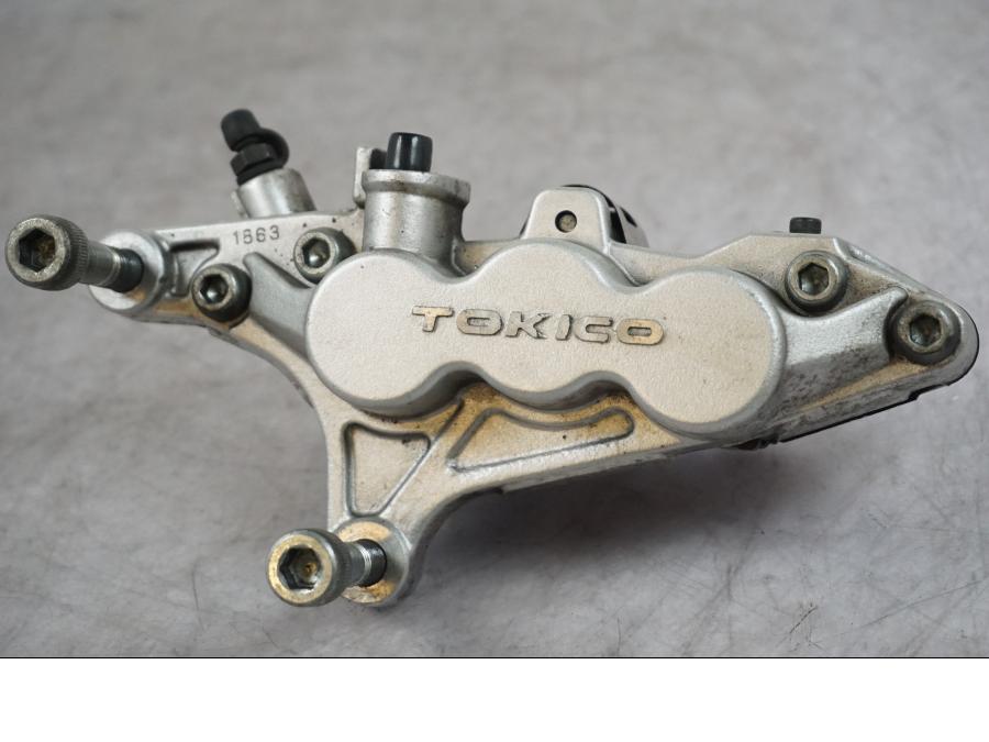 Framsidan på Bromsok från en Kawasaki VN 1500 Mean Streak -2002 motorcykel.