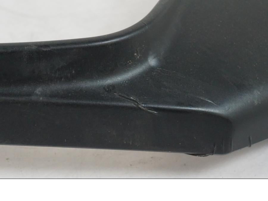 Vänster sida på Bakvinge från en BMW F 800 GS -2008 motorcykel.