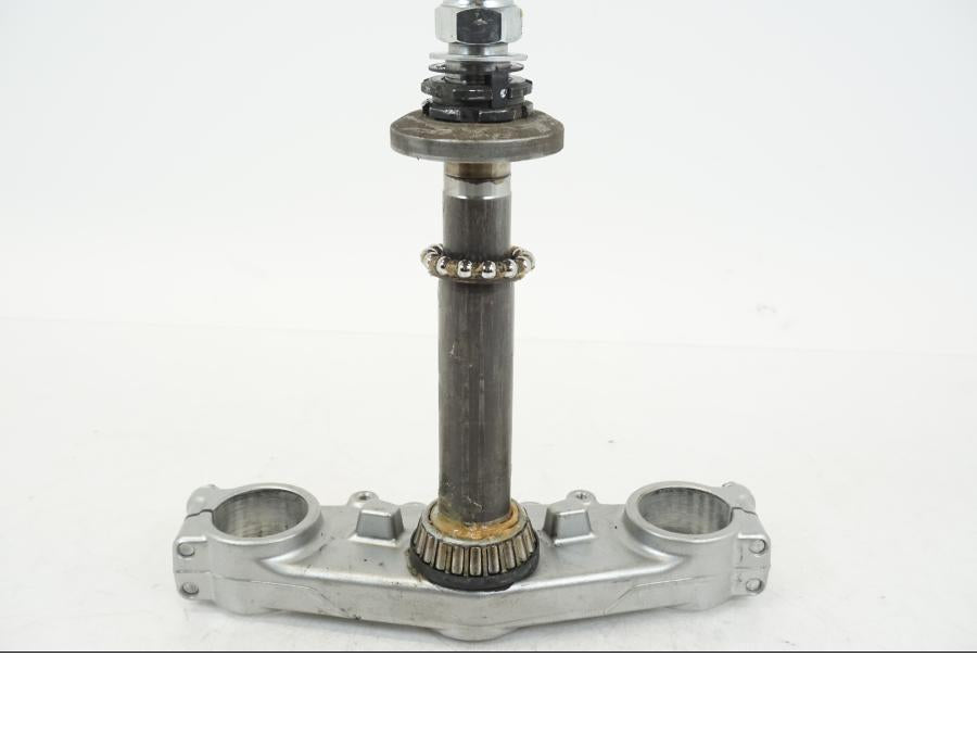 Snett uppifrån på Gaffelkrona från en Yamaha WR 125 -2011 motorcykel.