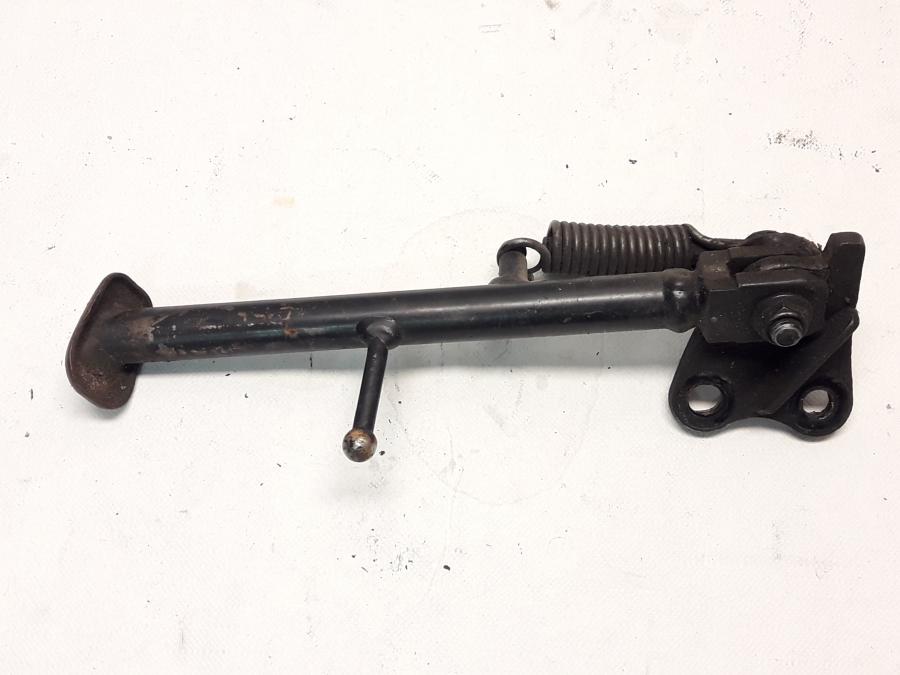 Framsidan på Sidostöd från en Honda CBR 600 -1997 motorcykel.