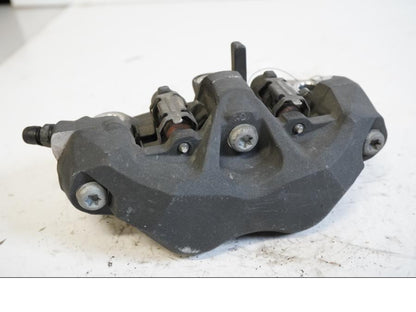 Baksidan på Bromsok från en Kawasaki ZX-10R -2007 motorcykel.