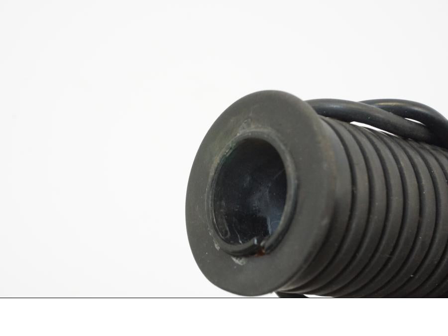 Snett uppifrån på Värmehandtag från en BMW R 1100 S -1999 motorcykel.