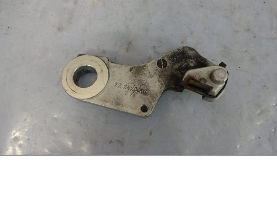 Baksidan på Bromsoksfäste från en KTM 990 Super Duke -2009 motorcykel.