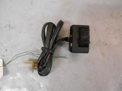 Framsidan på Tryckknappsreglage från en Suzuki GSX 1100 F -1988 motorcykel.