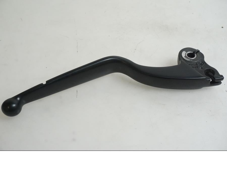 Framsidan på Kopplingsgrepp från en Indian Chieftain Dark Horse -2019 motorcykel.