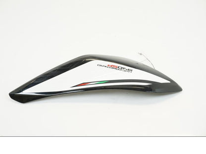 Baksidan på Sidopanel från en Ducati Hypermotard -2020 motorcykel.