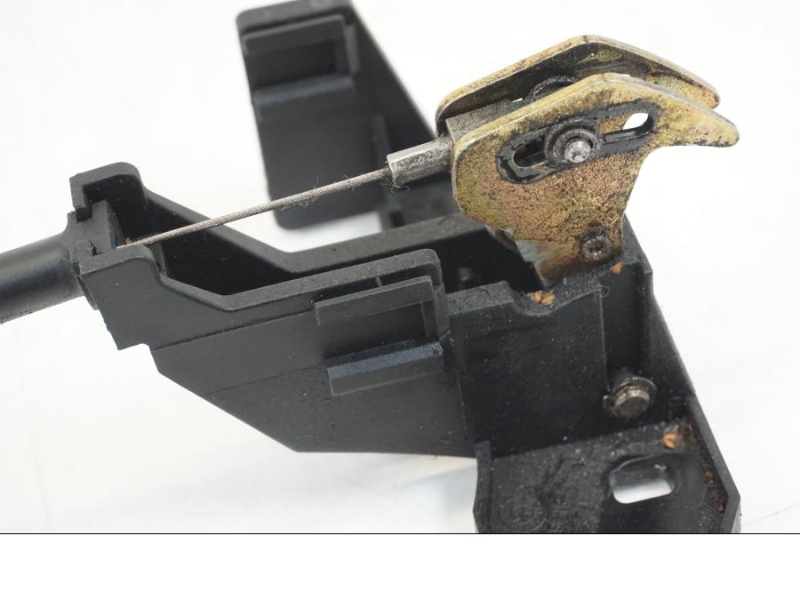 Extrabild1 på Sadellåsmekanism från en BMW K 1200 LT -2004 motorcykel.