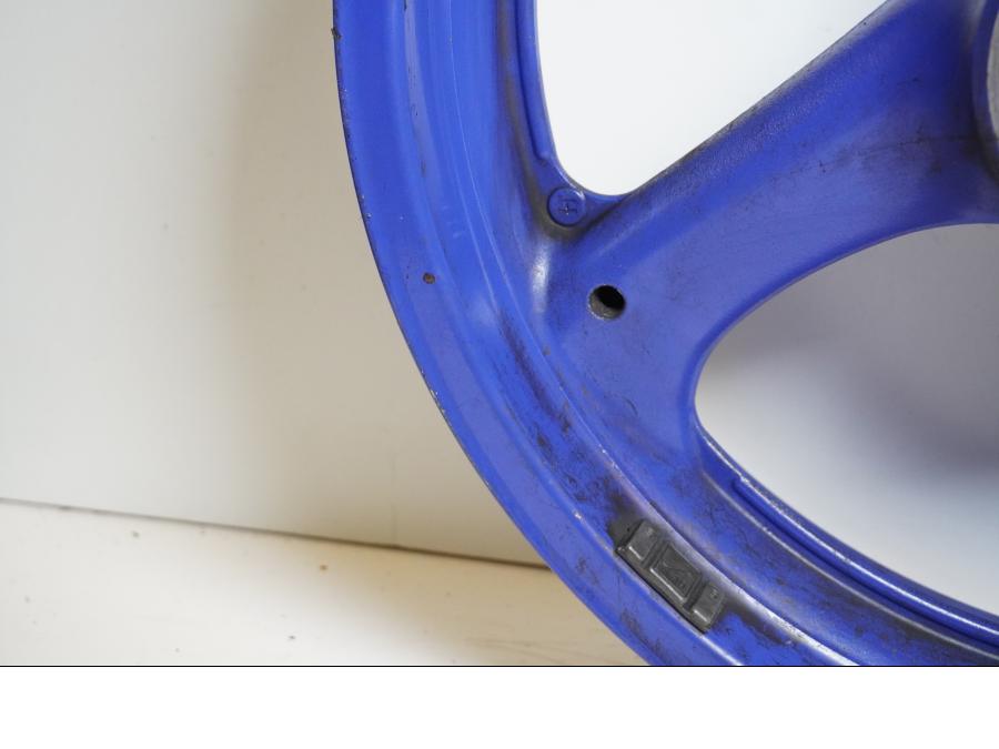 Extrabild1 på Fälg från en Suzuki GSX-R 1100 -1991 motorcykel.