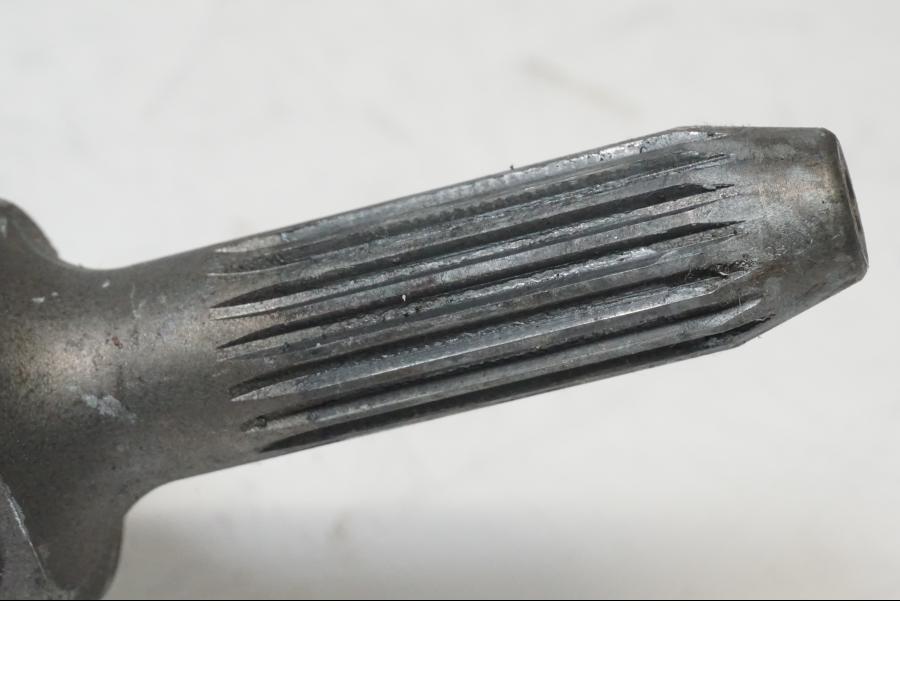 Extrabild4 på Kardanaxel från en BMW K 1200 R -2006 motorcykel.