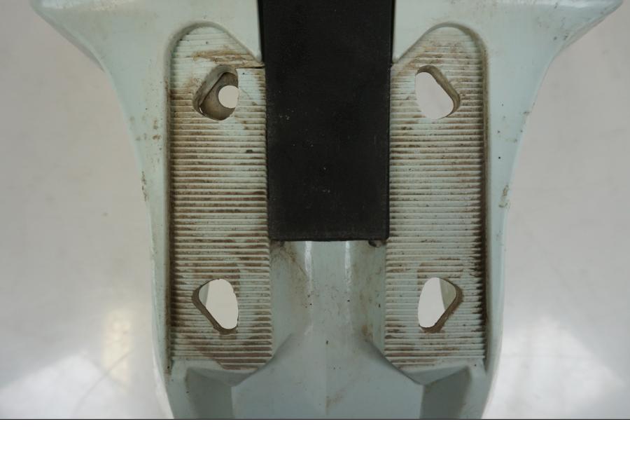 Extrabild1 på Framskärm från en AJP PR7 -2021 motorcykel.