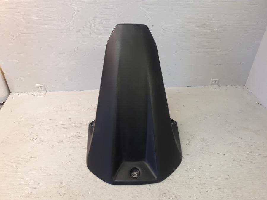 Framsidan på Svingskärm från en Yamaha MT 125 -2017 motorcykel.