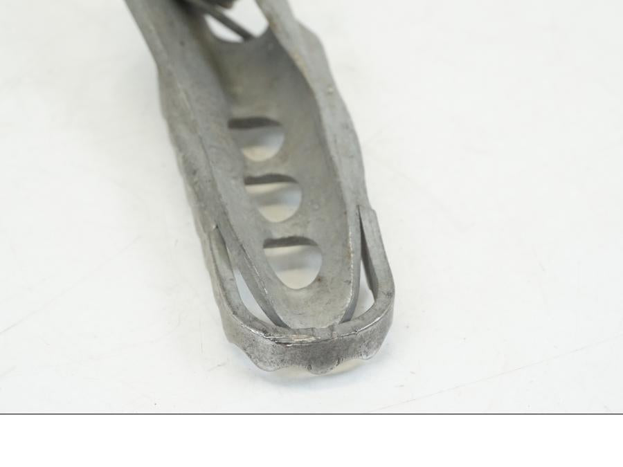 Snett nerifrån på Fotpinne från en BMW R 1250 GS -2019 motorcykel.