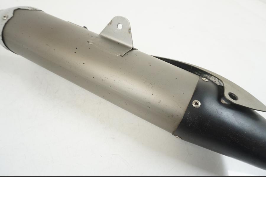 Extrabild1 på Ljuddämpare från en Yamaha YZF 1000 R1 -2006 motorcykel.