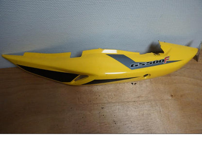 Baksidan på Bakvinge från en Suzuki GS 500 -2004 motorcykel.