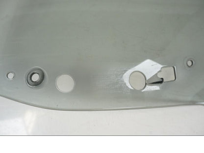 Vänster sida på Vindruta från en Yamaha X-Max 125 -2018 motorcykel.