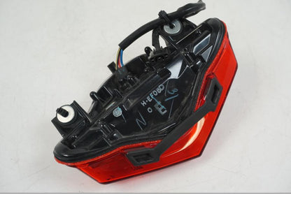 Vänster sida på Baklampa från en Kawasaki ER-6F -2016 motorcykel.