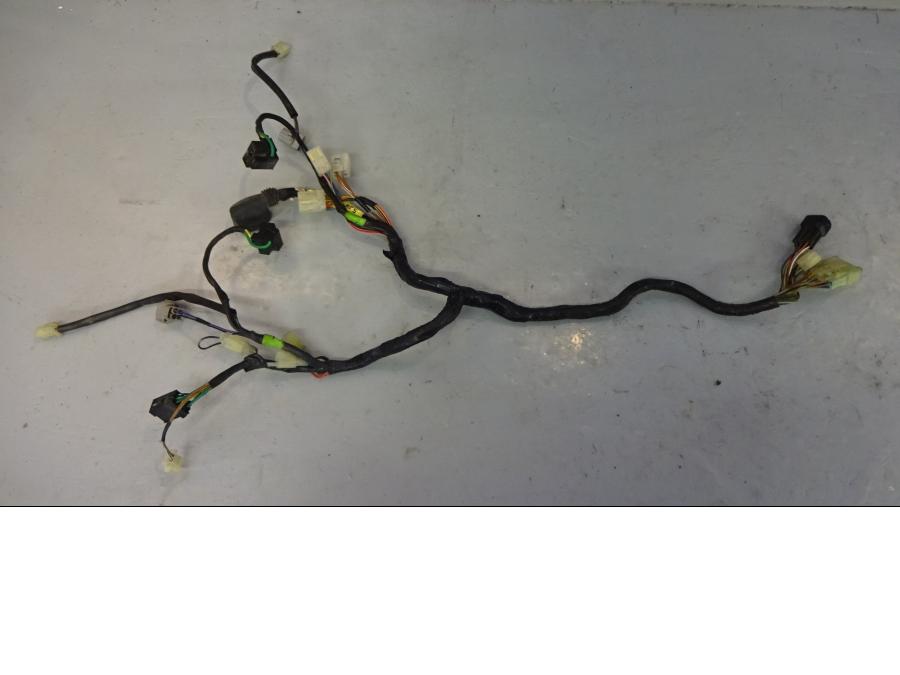 Framsidan på Kablage från en Yamaha FJR 1300 -2003 motorcykel.