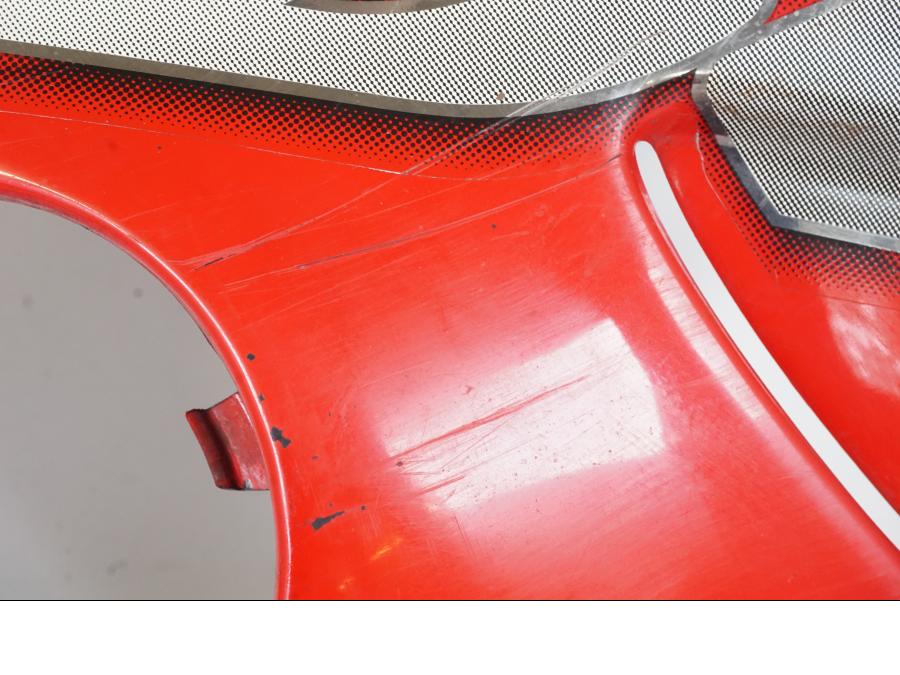 Höger sida på Sidkåpa från en Honda CBR 1000 F -1999 motorcykel.