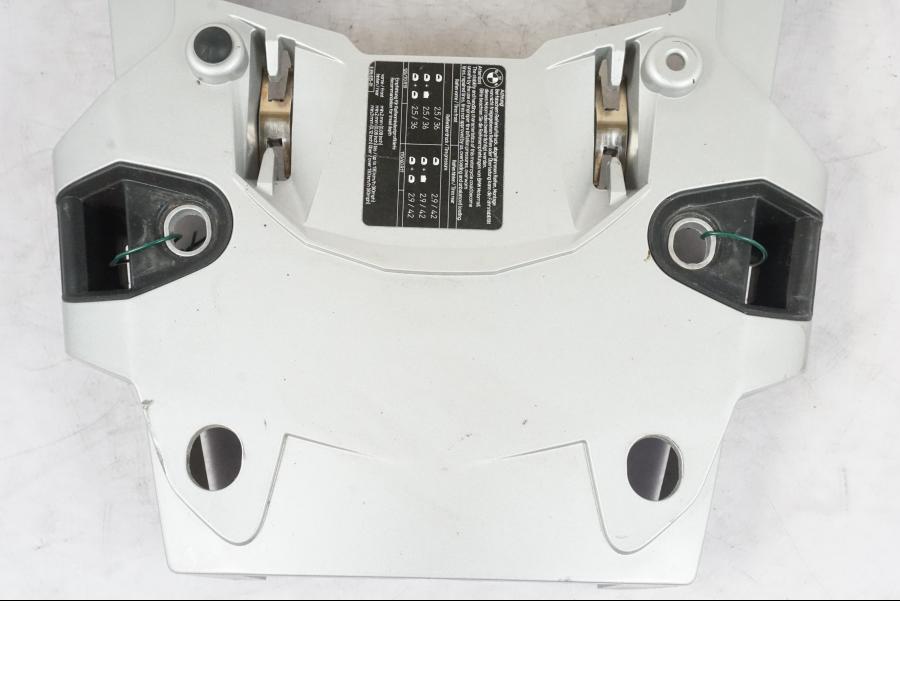 Baksidan på Pakethållare från en BMW R 1250 GS -2019 motorcykel.