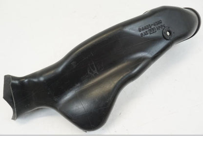 Framsidan på Luftrör från en Suzuki GSX-R 1000 -2005 motorcykel.