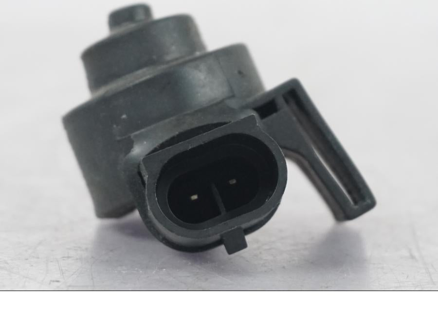 Baksidan på Mapsensor från en KTM 690 Duke -2015 motorcykel.