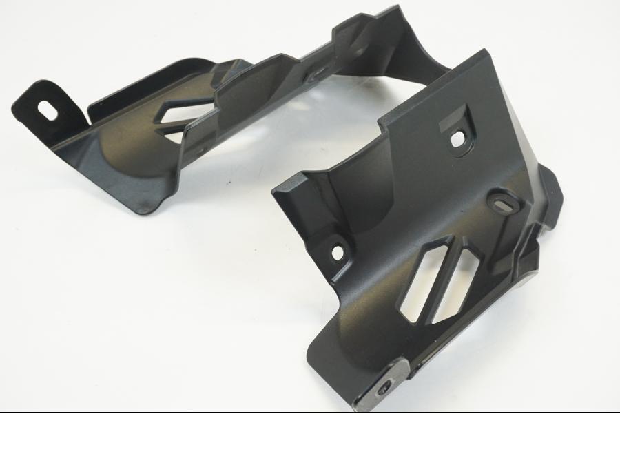 Baksidan på Ramplast från en Triumph Tiger 1200 -2018 motorcykel.