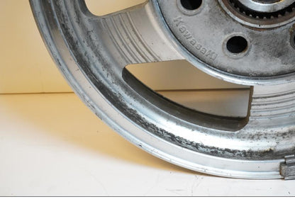 Extrabild5 på Fälg från en Kawasaki VN 1500 Classic Tourer -2003 motorcykel.