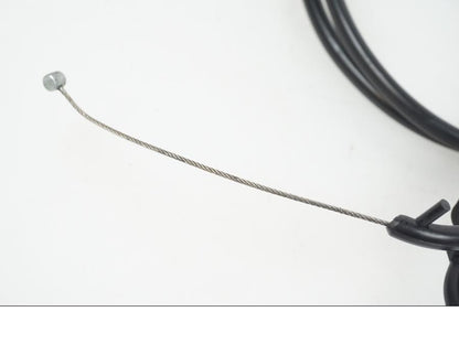 Snett uppifrån på Gasvajer från en Yamaha XJ 900 -1997 motorcykel.