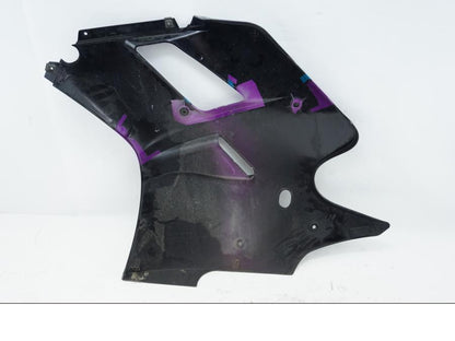 Baksidan på Sidkåpa från en Yamaha FZR 1000 -1993 motorcykel.