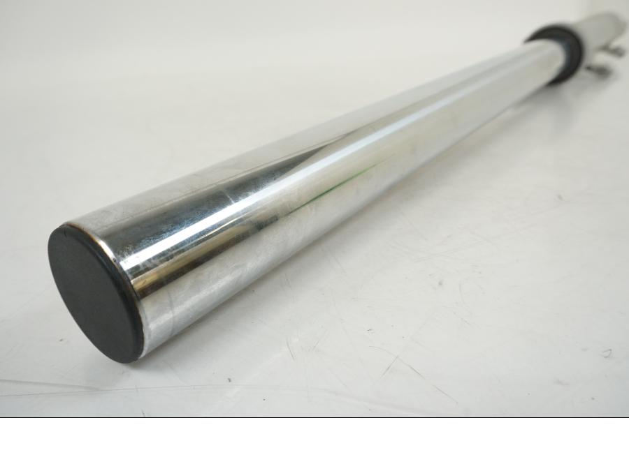 Snett uppifrån på Gaffelben från en BMW F 650 CS -2002 motorcykel.