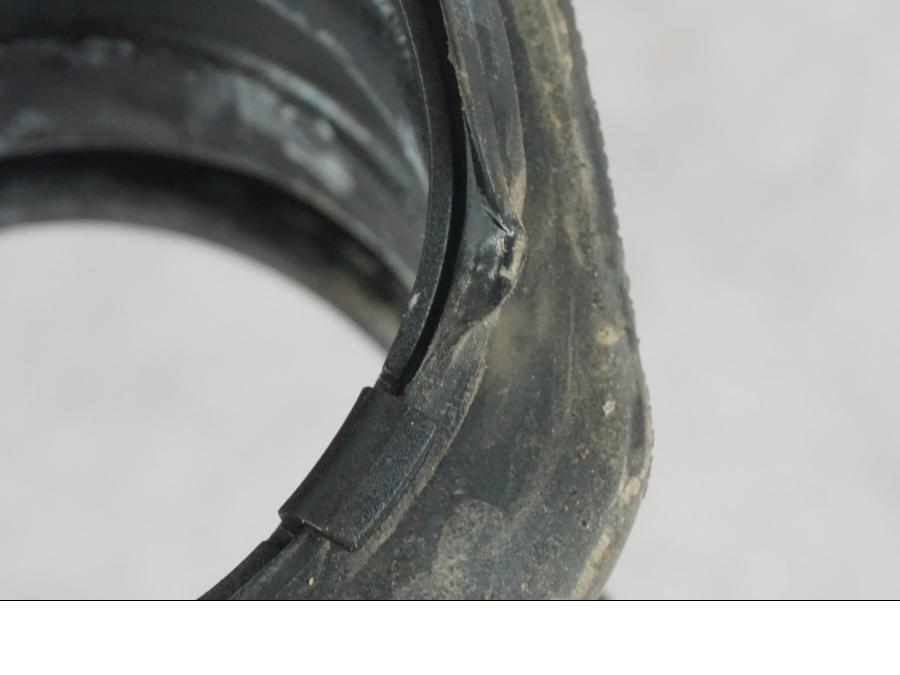 Snett nerifrån på Drivknut Damask från en BMW R 1200 GS -2018 motorcykel.