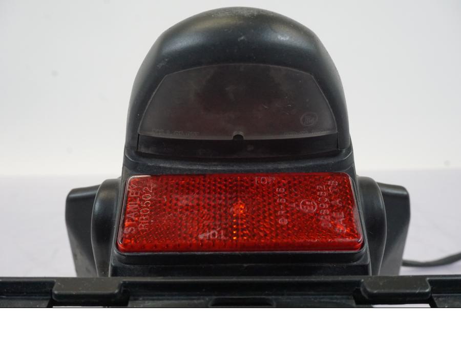 Vänster sida på Skylthållare från en Yamaha MT-07 -2018 motorcykel.