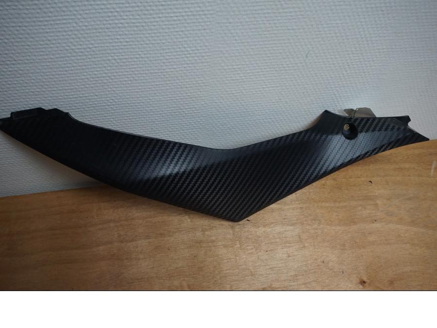 Framsidan på Bensintankskåpa från en Suzuki GSX-R 1000 -2007 motorcykel.