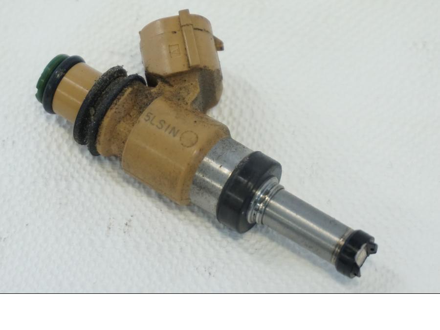 Baksidan på Spridare från en Yamaha YZF R6 -2006 motorcykel.