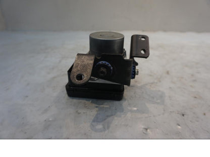 Baksidan på ABS Modulator från en Ducati Diavel -2015 motorcykel.