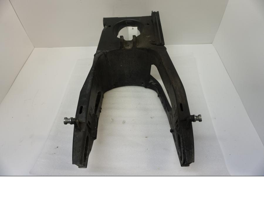 Snett uppifrån på Sving från en Suzuki GSX-R 1000 -2007 motorcykel.