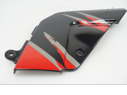 Baksidan på Sidopanel från en Suzuki GSX-R 1100 -1993 motorcykel.