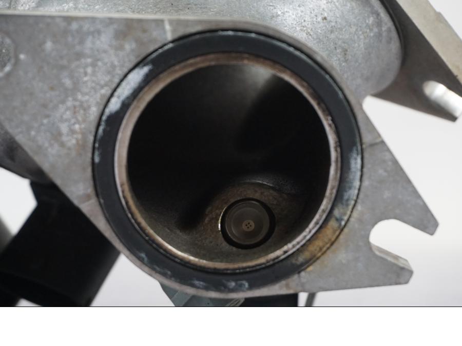 Höger sida på Spjällhus från en H-D Sportster 883 XL -2007 motorcykel.