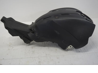 Framsidan på Bensintank från en Ducati Monster 696 -2008 motorcykel.